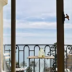 Apartment Bord De Menton